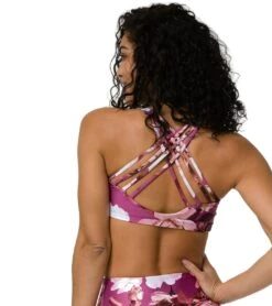 Onzie Chic Yoga Sports Bra Gardenia