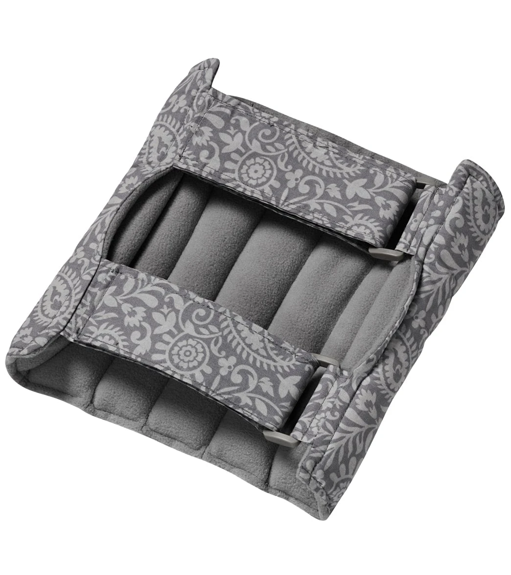 Gaiam Relax Heated Knee Wrap 4 Gaiam Relax Heated Knee Wrap - Image 2