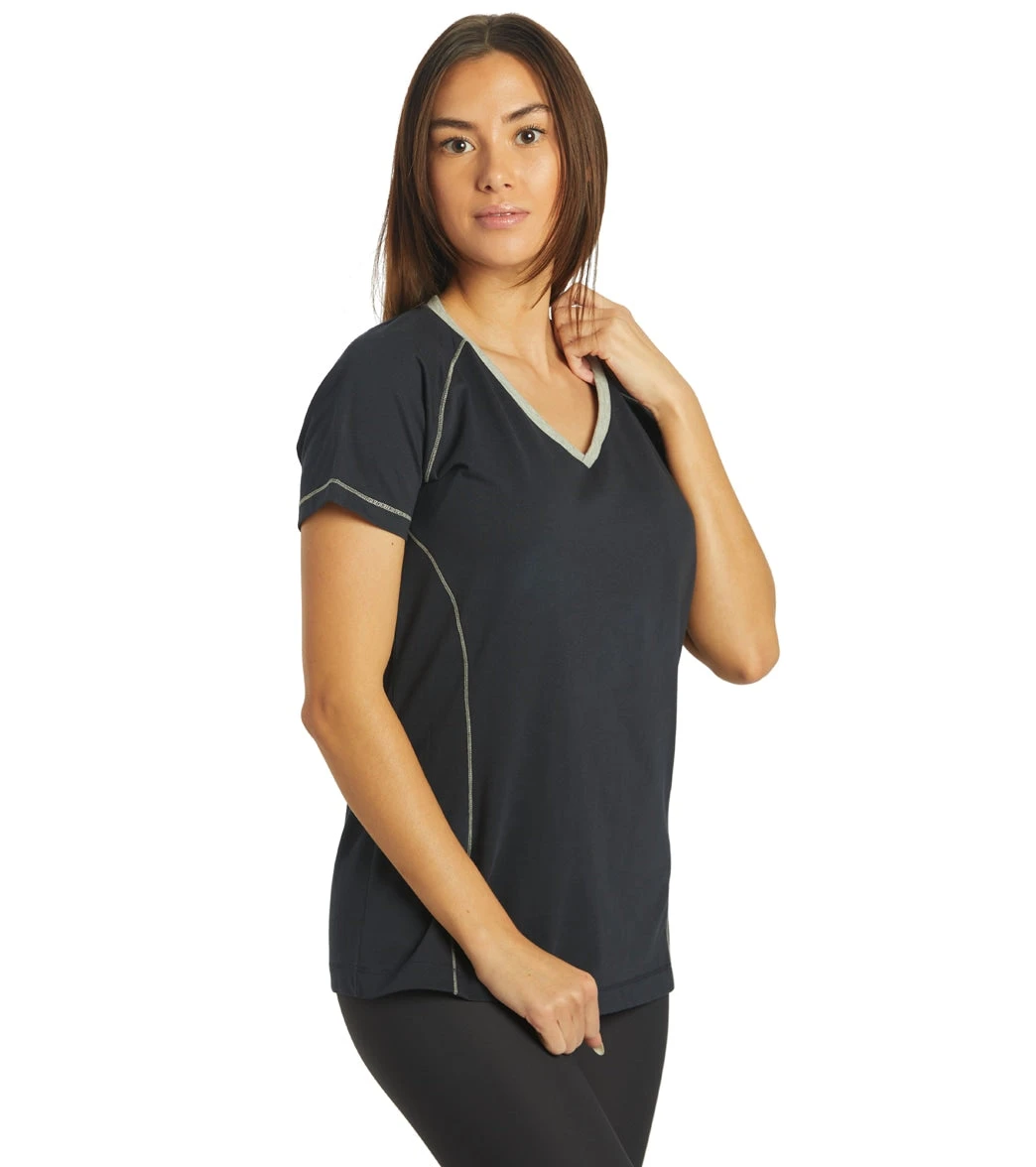 Arena Women's Team Line Short Sleeve V Neck T Shirt 4 Arena Women's Team Line Short Sleeve V Neck T Shirt - Image 2