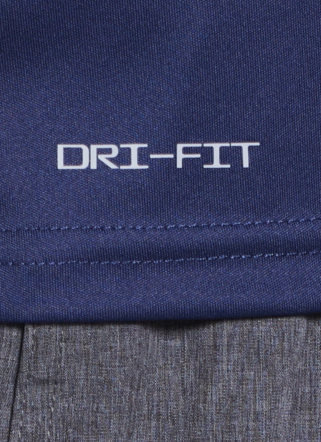 Nike Men's Essential Short Sleeve Hydro Rashguard (Extended Sizes) 8 Nike Men's Essential Short Sleeve Hydro Rashguard (Extended Sizes) - Image 6