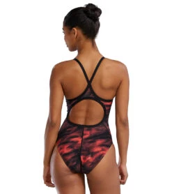 TYR Women's Soren Diamondfit Durafast Elite One Piece Swimsuit -Swimwear Outlet 8646872465576 red 3a