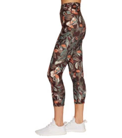Marika Drew High Waisted Tummy Control Yoga Capris 30 Marika Drew High Waisted Tummy Control Yoga Capris -Swimwear Outlet 8651175788712 chocplumabstractacrylicfloral 2a
