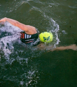 Blueseventy Women's 2024 Reaction Sleeveless Tri Wetsuit -Swimwear Outlet 8651506253992 black 8a