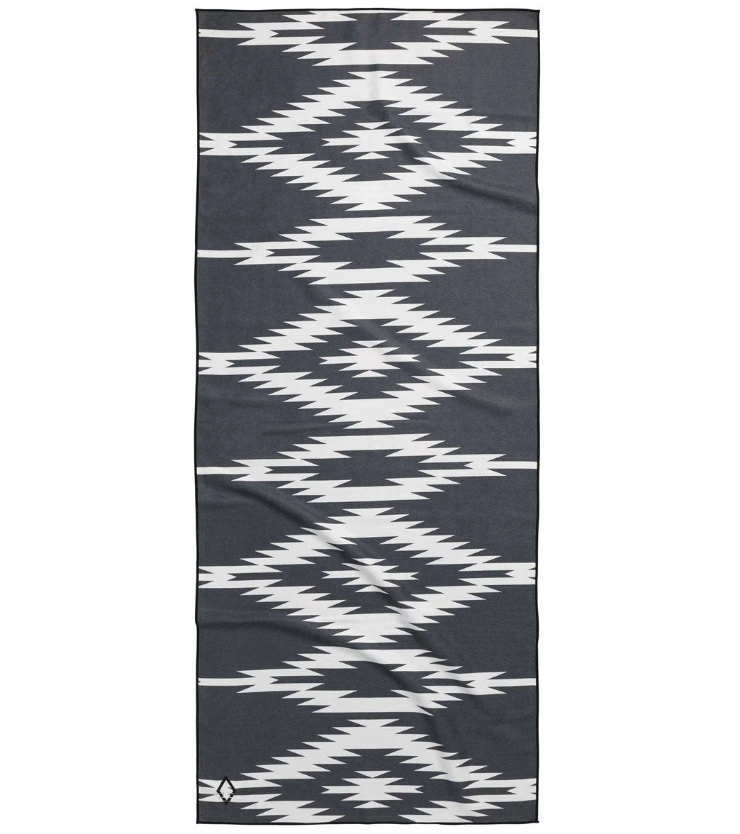 Nomadix Unita Yoga Mat Towel 13 Nomadix Unita Yoga Mat Towel - Image 11