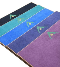 Aurorae Yoga On The Go Travel Mat -Swimwear Outlet 8651523522728 emerald 2a