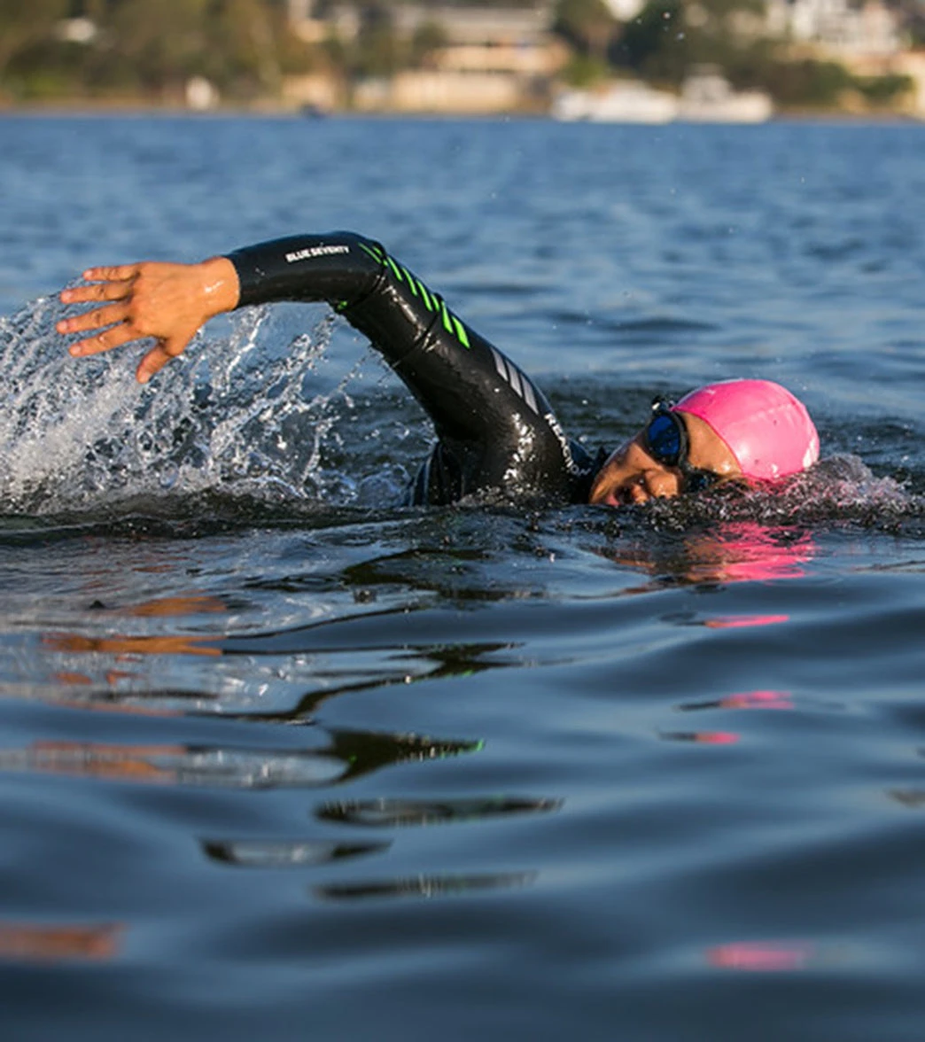 Blueseventy Women's 2024 Reaction Fullsleeve Tri Wetsuit 10 Blueseventy Women's 2024 Reaction Fullsleeve Tri Wetsuit - Image 8