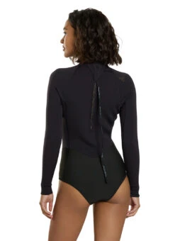 Xcel Women's 2/1.5mm Comp + Long Sleeve Back Zip Spring Wetsuit 15 Xcel Women's 2/1.5mm Comp + Long Sleeve Back Zip Spring Wetsuit -Swimwear Outlet 8652625019048 black 3a